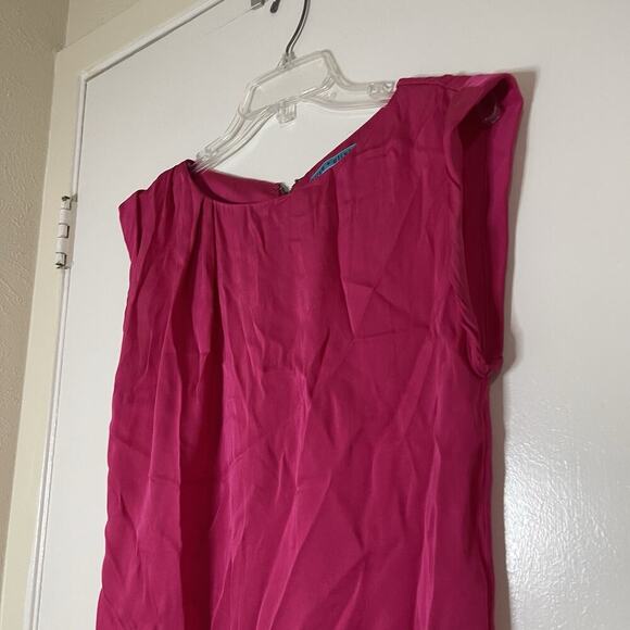 Alice + Olivia hot pink sleeveless satin silk shell top size US small - Picture 2 of 5